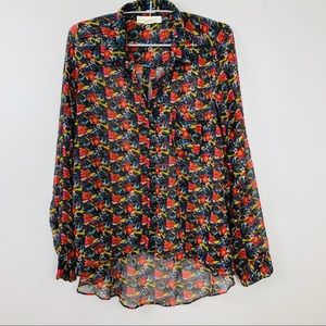 3/$10 !!! UO Staring at Stars *trending* Dark Floral Blouse